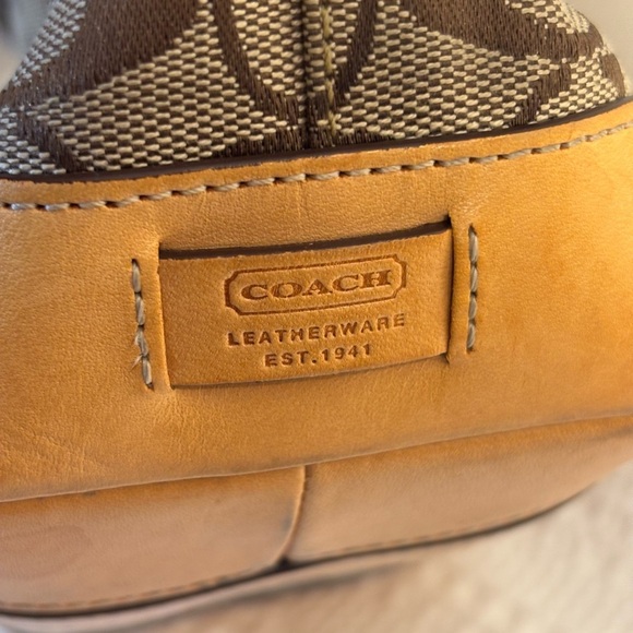 Coach Brown & Tan Hamptons Market Mini Signature Tote Bag - Picture 15 of 16